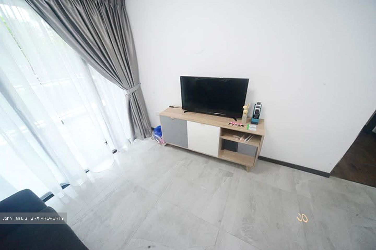 Lake Grande (D22), Condominium #607414141